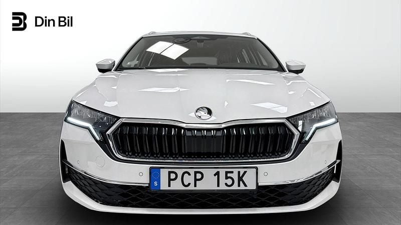 Ny Skoda Octavia 2026 Vit Kombi