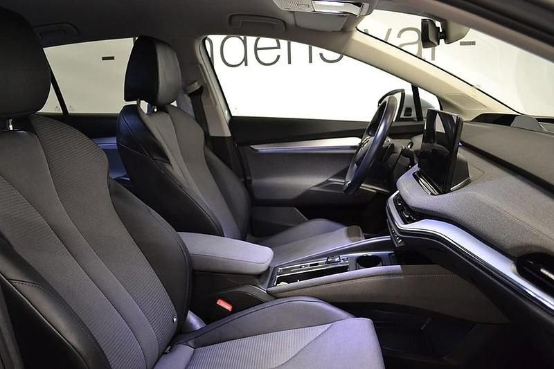 Begagnad Skoda Enyaq iV 197 kW (268 HK) 2022 Silver SUV