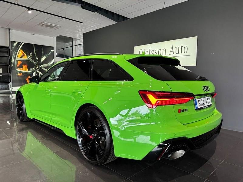 Begagnad Audi RS6 Performance 630 HK (463 kW) 2023 Individual green Kombi