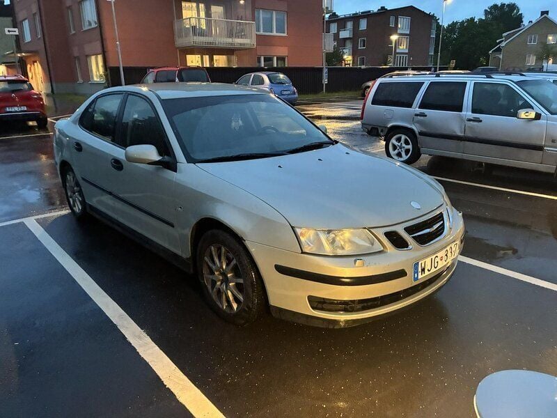 Gul Begagnad 2006 Saab 9-3 Linear Sedan | 17 900 kr - Bild 1/2