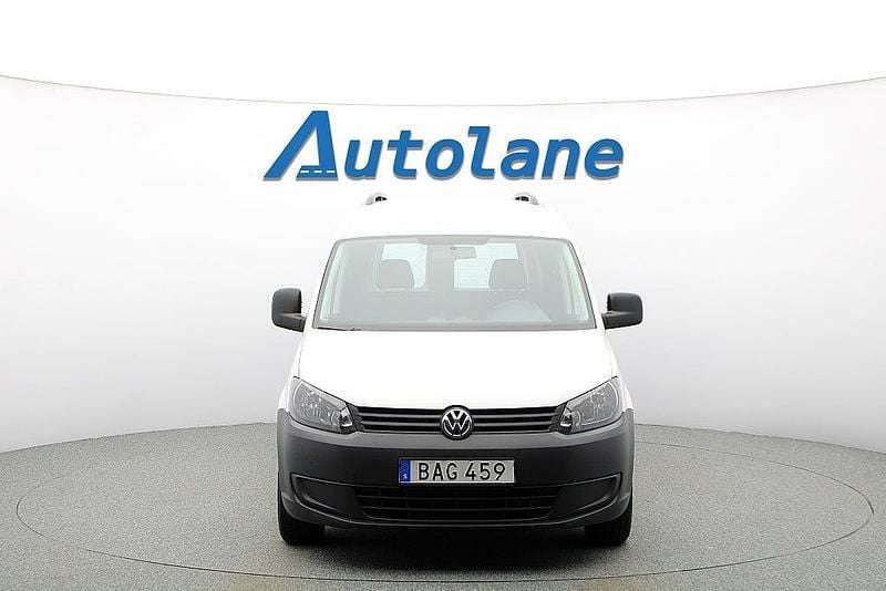 Begagnad VW Caddy Maxi 102 HK (75 kW) 2015 Vit Minibuss