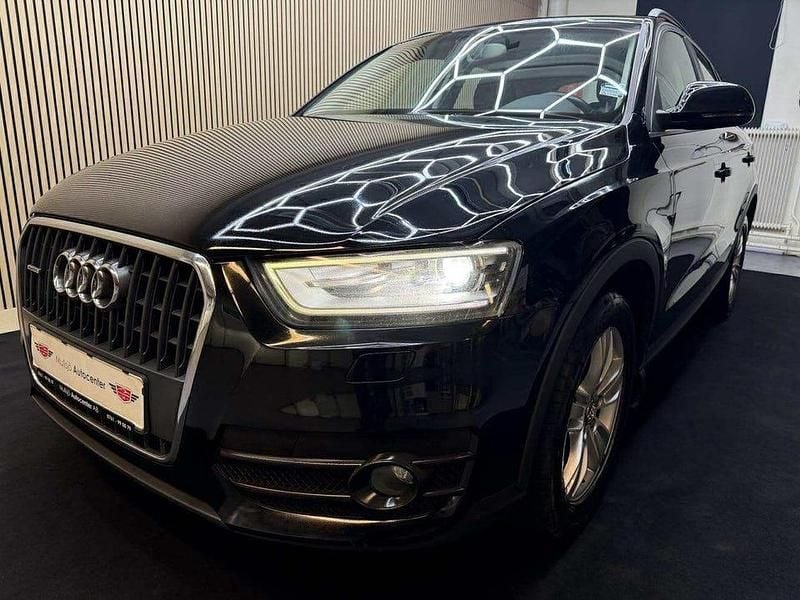 Svart Begagnad 2012 Audi Q3 SUV | 119 900 kr (Marknadspris) - Bild 1/4