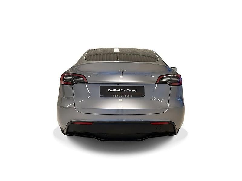 Begagnad Tesla Model Y Long Range AWD 378 kW (514 HK) 2023 Grå SUV
