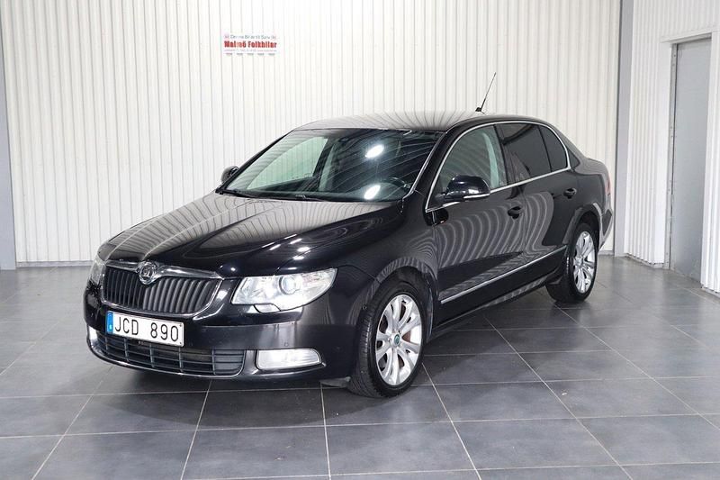 Svart Begagnad 2008 Skoda Superb Elegance Halvkombi | 49 900 kr (Marknadspris) - Bild 1/4
