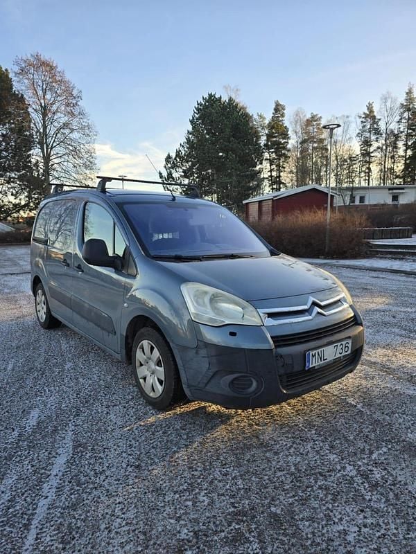 Begagnad Citroën Berlingo 90 HK (66 kW) 2008 Minibuss