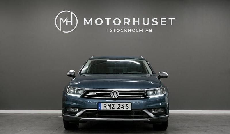 Begagnad VW Passat Alltrack 190 HK (139 kW) 2017 Blå Kombi