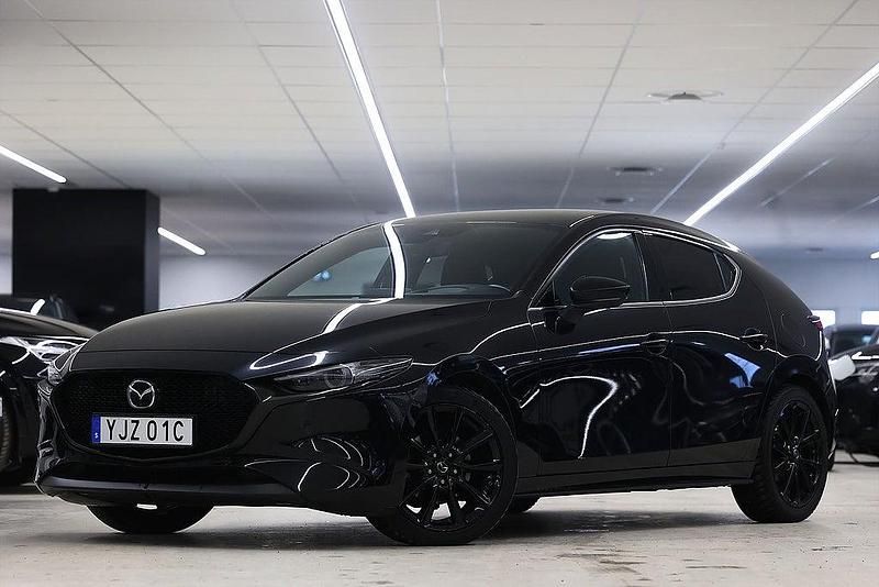 Begagnad Mazda 3 180 HK (132 kW) 2019 Svart Halvkombi