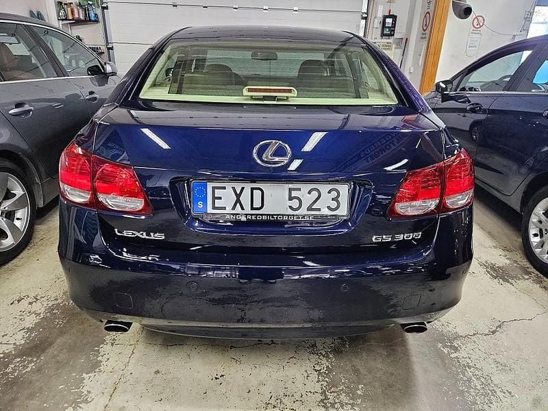 Begagnad Lexus GS300 249 HK (183 kW) 2010 Mörkblå Sedan