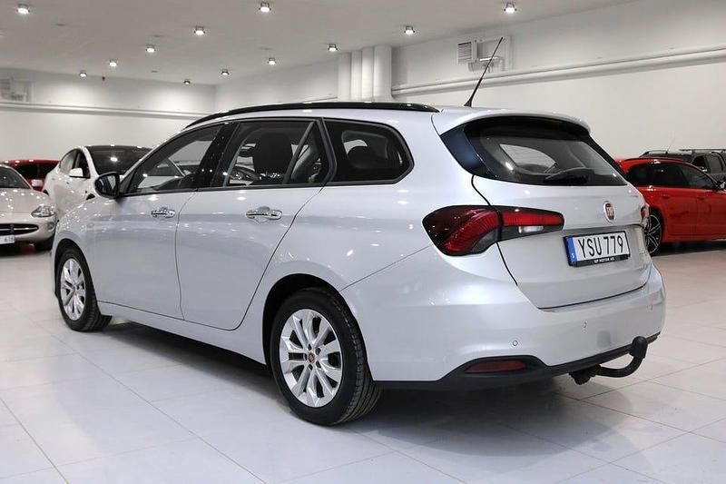 Begagnad Fiat Tipo 110 HK (80 kW) 2017 Silver metallic Kombi