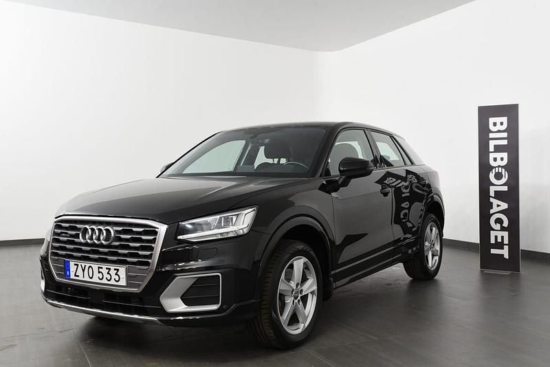 Svart Begagnad 2019 Audi Q2 SUV | 229 800 kr (Marknadspris) - Bild 1/4