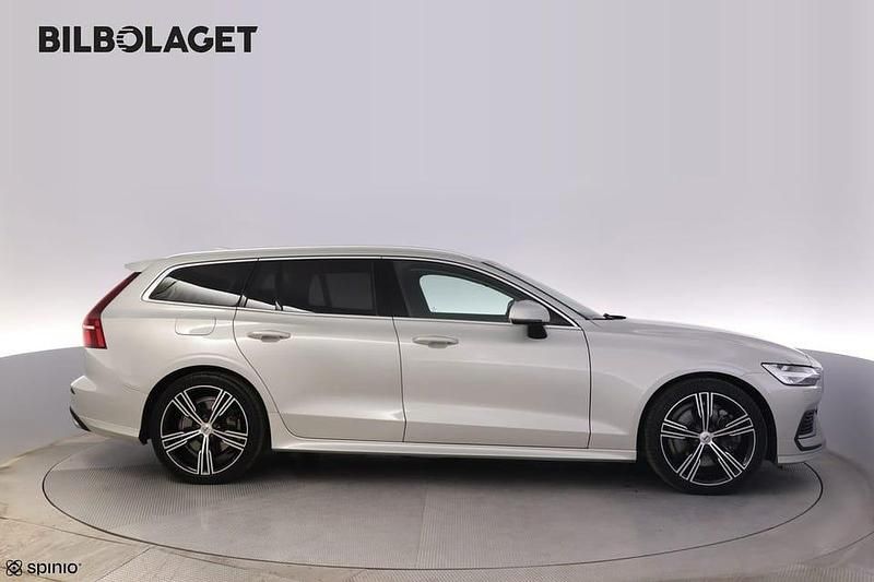 Begagnad Volvo V60 Inscription 397 HK (291 kW) 2021 Vit Kombi