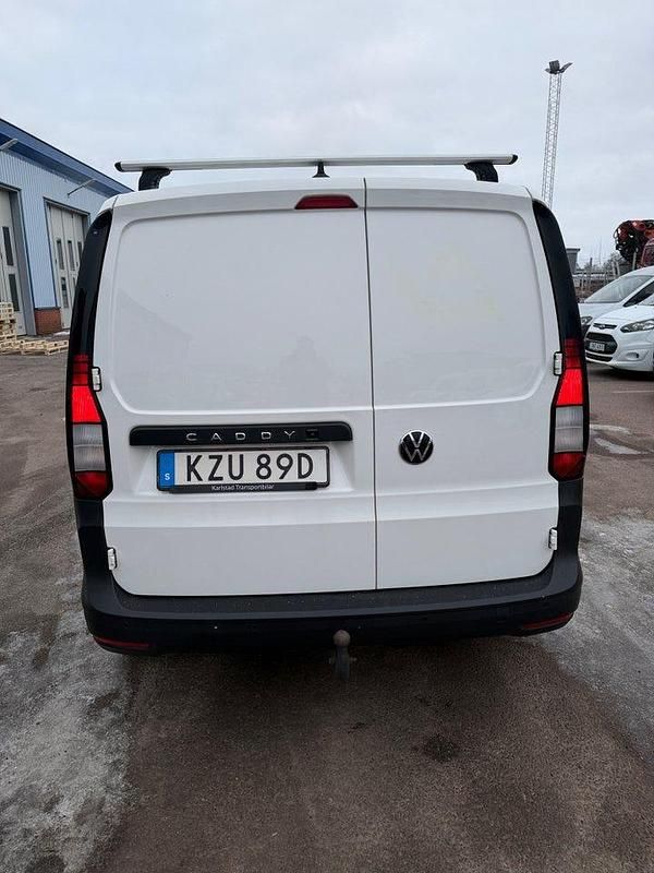 Begagnad VW Caddy 75 HK (55 kW) 2021 Vit Minibuss