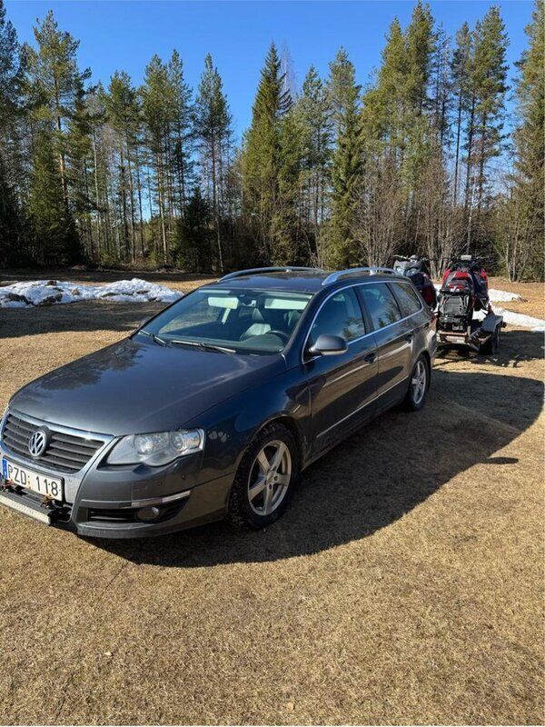Grå Begagnad 2009 VW Passat Sportline Kombi | 22 000 kr (Marknadspris) - Bild 1/2