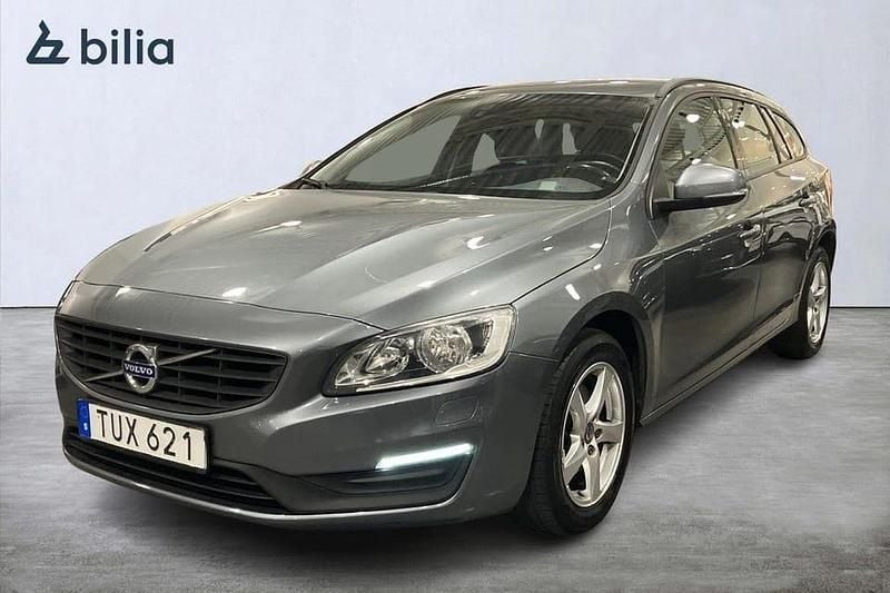 Grå Begagnad 2017 Volvo V60 Business Edition Kombi | 149 900 kr (Marknadspris) - Bild 1/3
