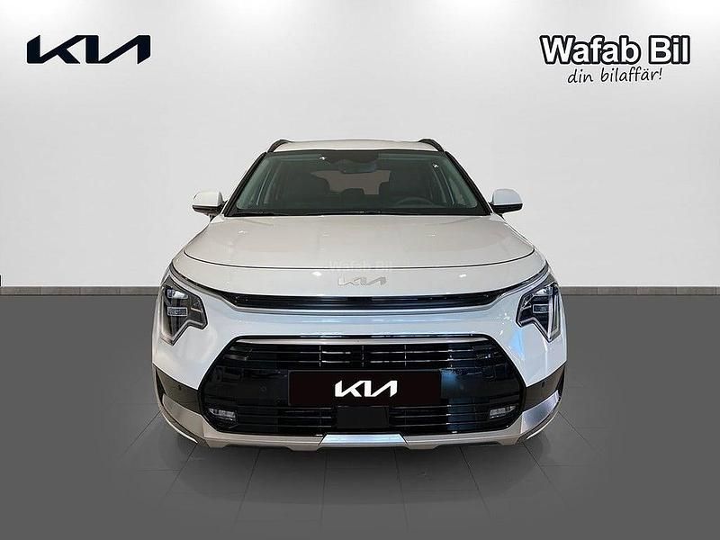 Begagnad Kia Niro Advance 105 HK (77 kW) 2023 Vit SUV