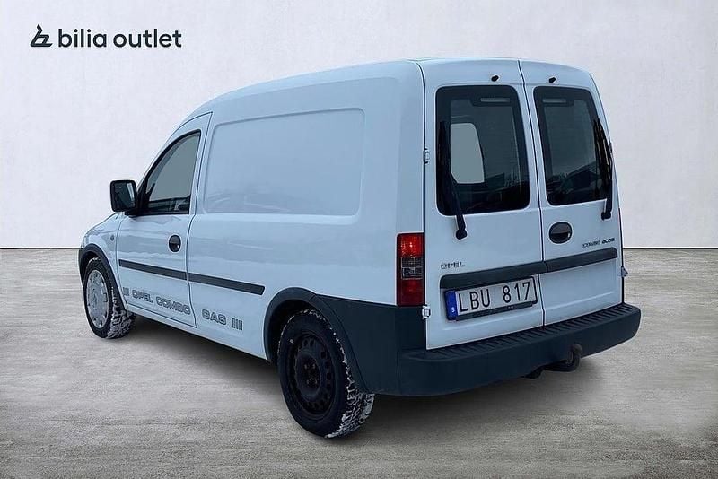 Begagnad Opel Combo 2010 Vit Minibuss