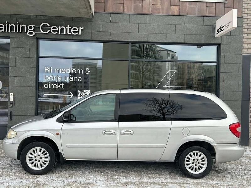 Begagnad Chrysler Grand Voyager Executive 174 HK (127 kW) 2007 Minibuss