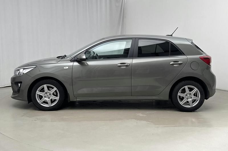 Begagnad Kia Rio 100 HK (73 kW) 2022 Grön