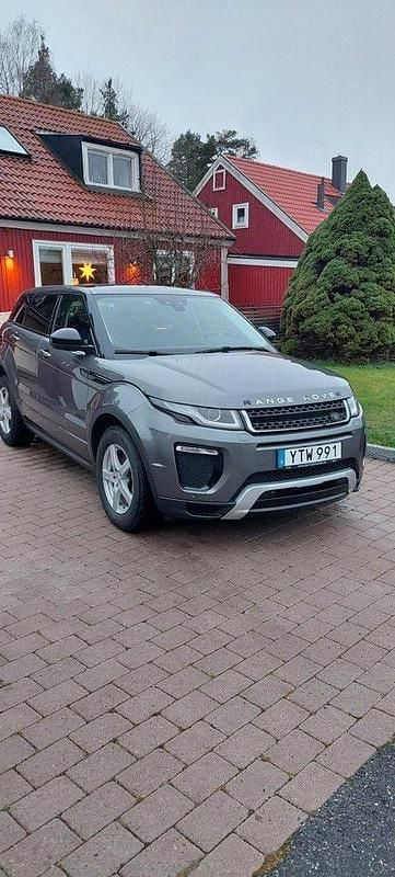 Grå Begagnad 2019 Land Rover Range Rover SE Dynamic SUV | 285 000 kr - Bild 1/3