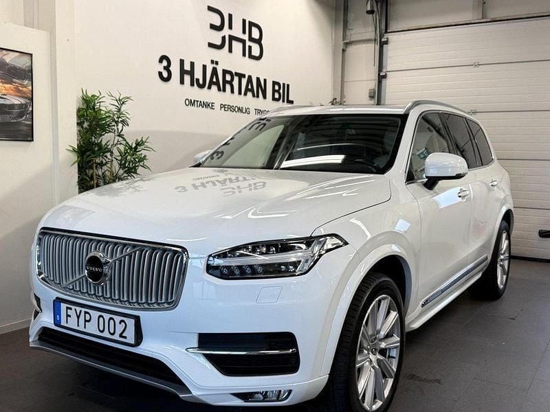 Vit Begagnad 2016 Volvo XC90 Inscription SUV | 379 900 kr (Bra pris) - Bild 1/4