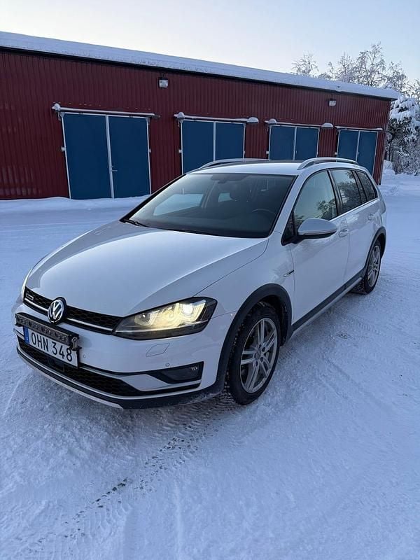 Begagnad 2016 VW Golf Alltrack Kombi | 155 000 kr (Bra pris) - Bild 1/4