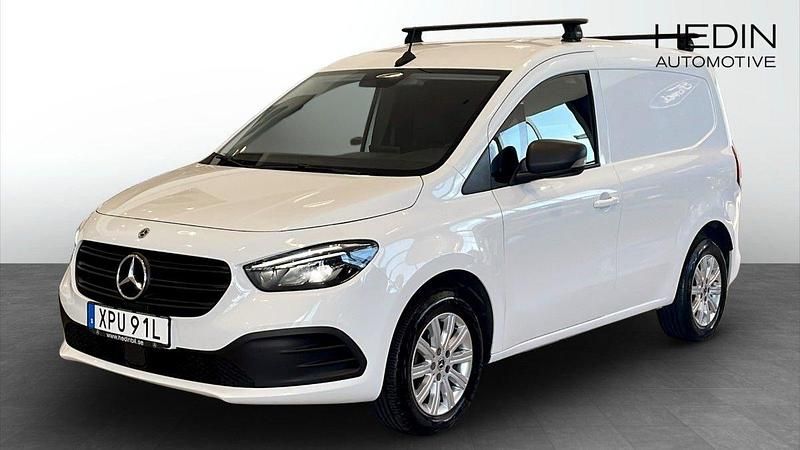 Vit (white) Begagnad 2023 Mercedes Citan 110 Van | 199 900 kr (Superpris) - Bild 1/4