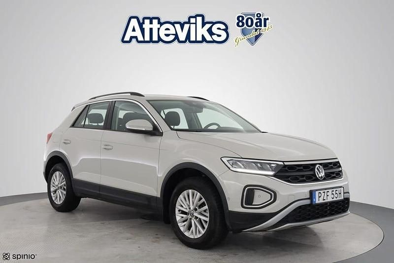 Grå Begagnad 2024 VW T-Roc SUV | 298 900 kr (Lite dyr) - Bild 1/4