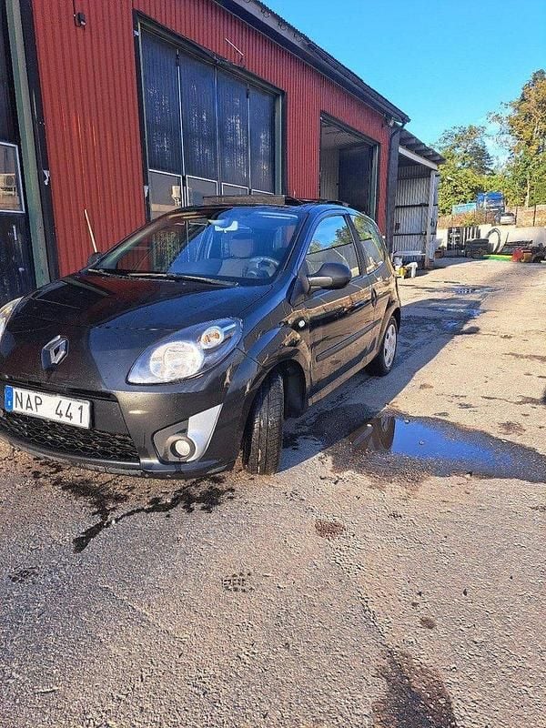 Svart Begagnad 2009 Renault Twingo Halvkombi | 25 000 kr (Superpris) - Bild 1/4