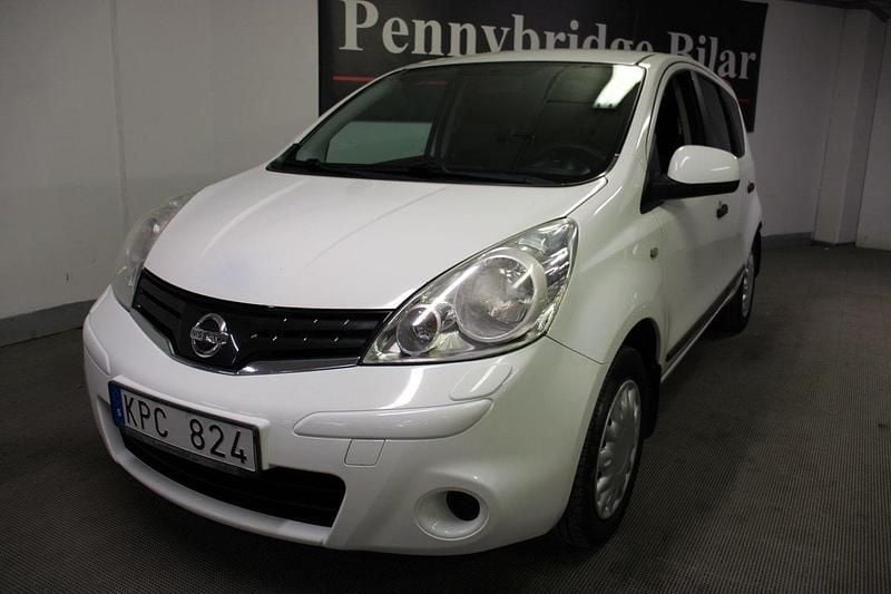 Vit Begagnad 2010 Nissan Note Minibuss | 29 000 kr (Marknadspris) - Bild 1/4