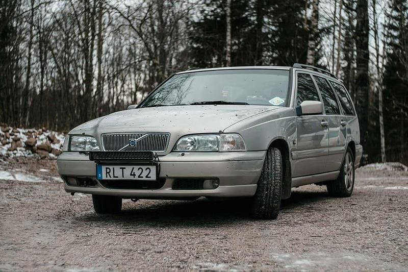 Begagnad Volvo V70 170 HK (125 kW) 2000 Kombi
