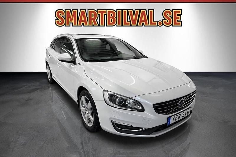 Begagnad Volvo V60 Summum 231 HK (169 kW) 2016 Vit Kombi