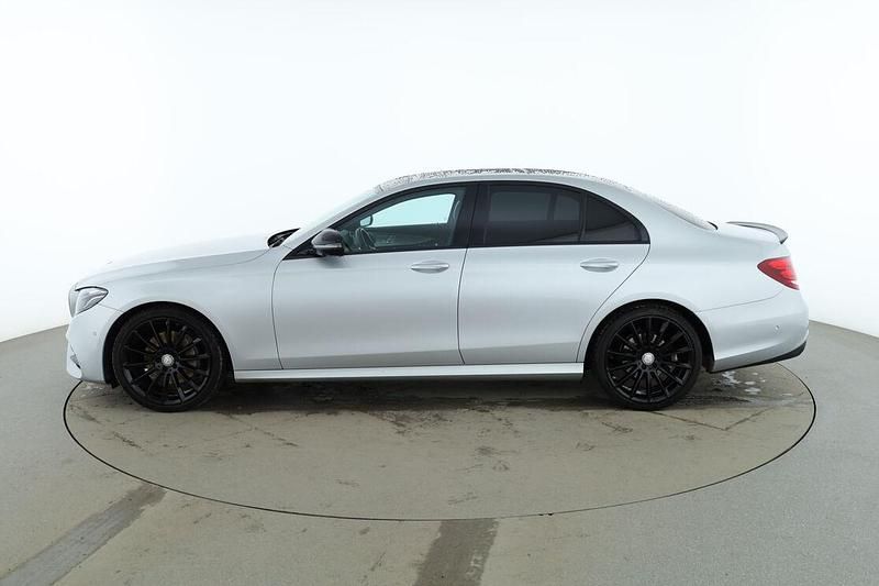 Begagnad Mercedes E220 AMG line 194 HK (142 kW) 2016 Silver Sedan