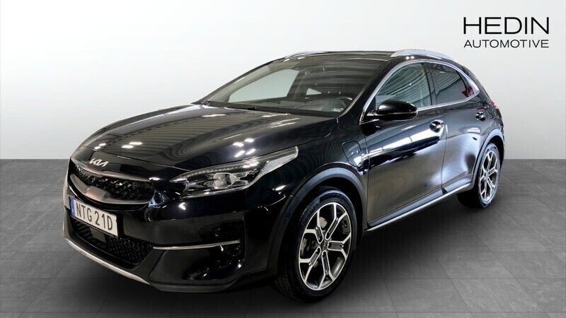 Svart (black) Begagnad 2022 Kia XCeed 2 SUV | 269 900 kr (Lite dyr) - Bild 1/4