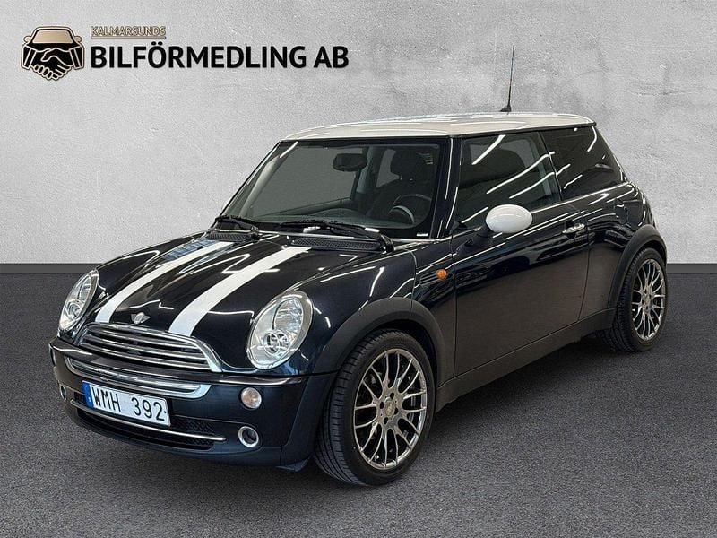 Svart Begagnad 2005 Mini Cooper Pepper Halvkombi | 39 900 kr (Marknadspris) - Bild 1/4