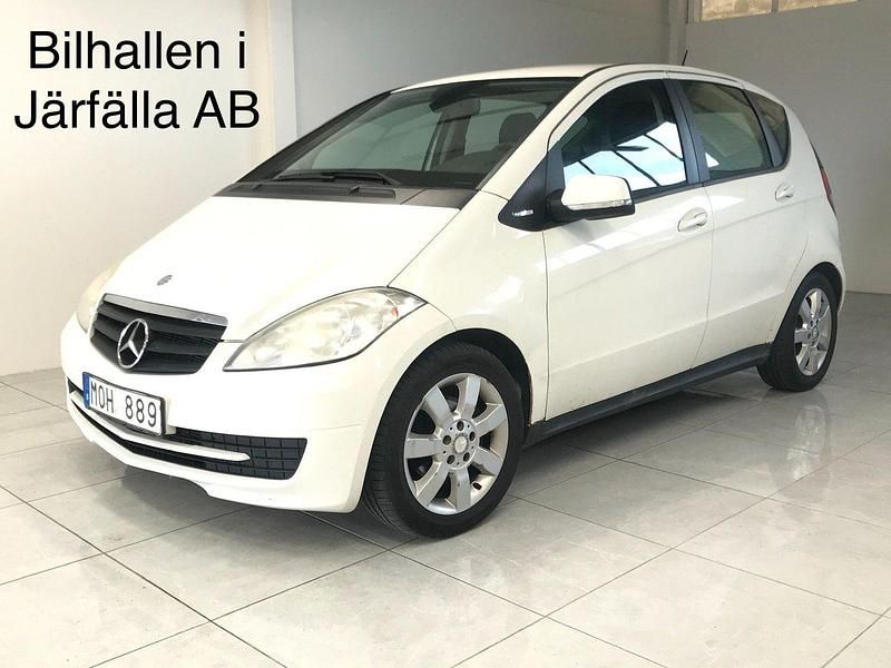 Vit Begagnad 2010 Mercedes A160 Classic Halvkombi | 29 900 kr (Bra pris) - Bild 1/4