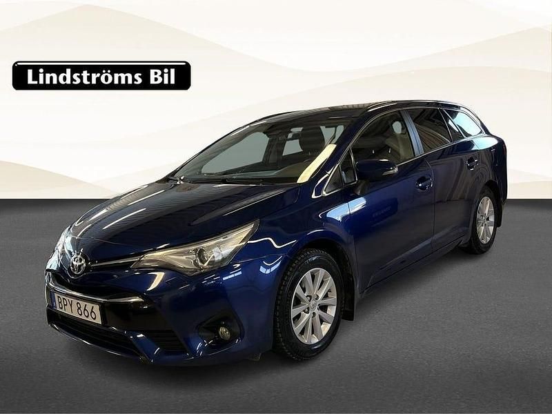 Begagnad Toyota Avensis Edition 148 HK (108 kW) 2018 Mörkblå Kombi