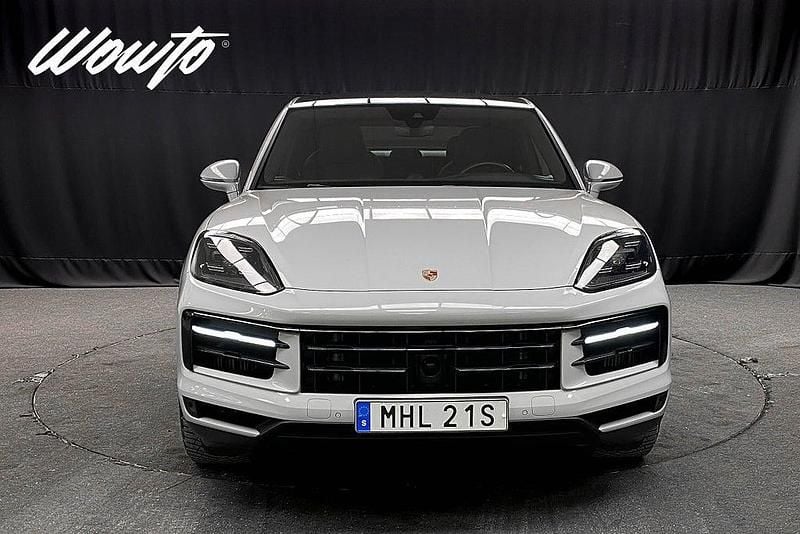 Begagnad Porsche Cayenne 305 HK (224 kW) 2023 Grå SUV