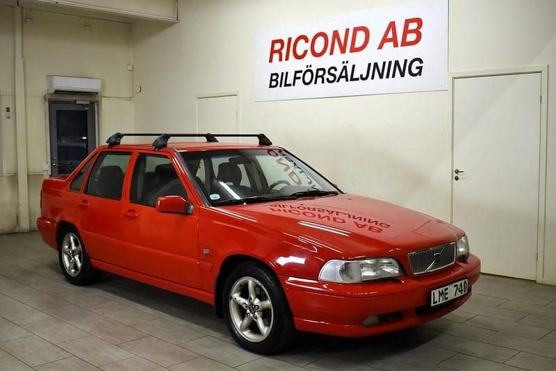 Röd Begagnad 1997 Volvo S70 Sedan | 39 900 kr (Marknadspris) - Bild 1/4