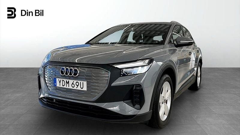Grå Begagnad 2022 Audi Q4 e-tron Proline SUV | 369 000 kr - Bild 1/4