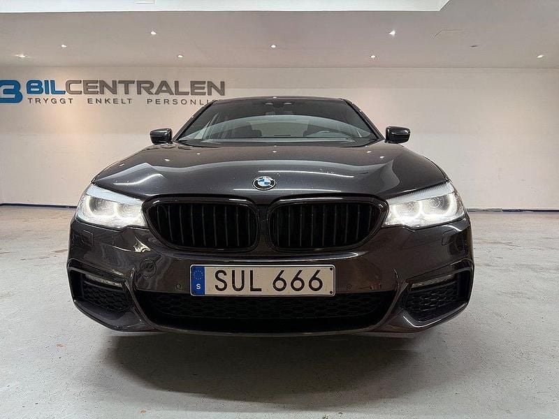 Begagnad BMW 530e iPerformance 252 HK (185 kW) 2018 Grå Sedan