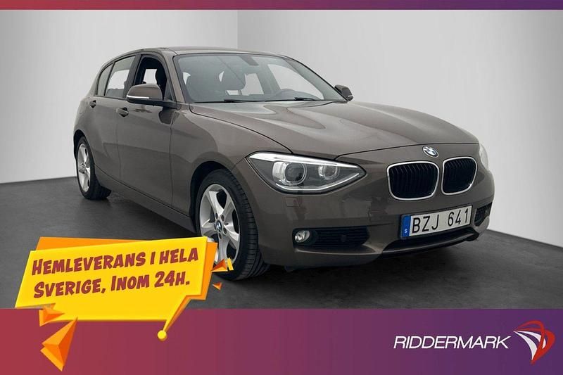 Brun Begagnad 2013 BMW 118 Halvkombi | 109 800 kr (Marknadspris) - Bild 1/3