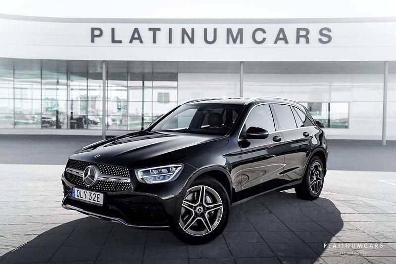 Svart Begagnad 2020 Mercedes GLC220 AMG SUV | 389 000 kr (Marknadspris) - Bild 1/4