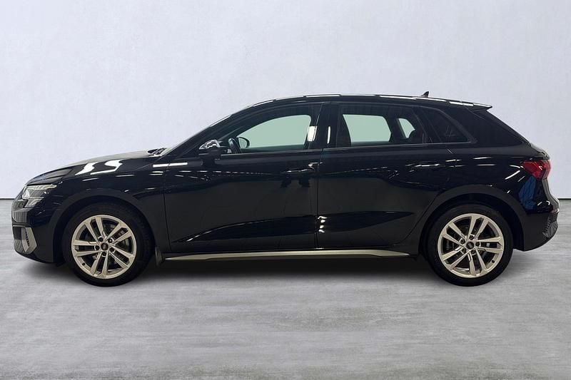Begagnad Audi A3 Proline 151 HK (111 kW) 2021 Svart Sedan