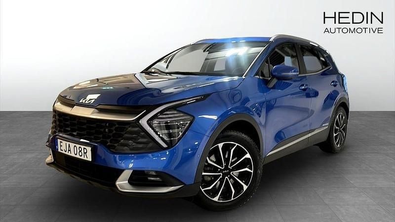 Blå Begagnad 2023 Kia Sportage Advance SUV | 379 000 kr (Marknadspris) - Bild 1/4