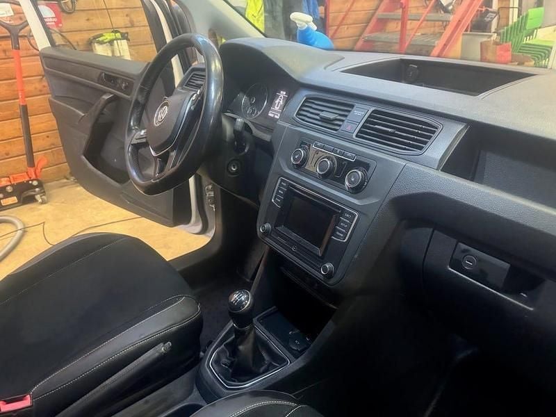 Begagnad VW Caddy Maxi 122 HK (89 kW) 2018 Minibuss