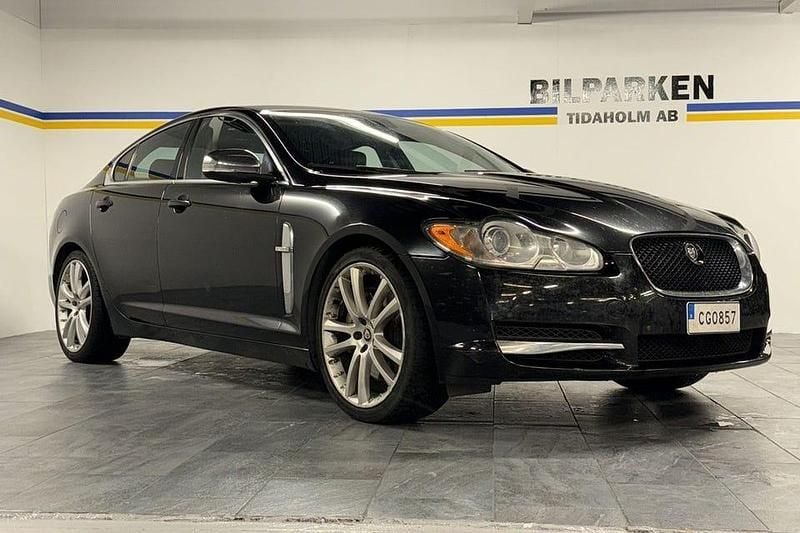 Begagnad Jaguar XF 275 HK (202 kW) 2010 Svart Sedan