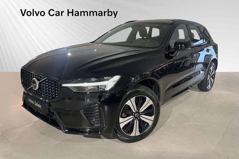 Begagnad Volvo XC60 Plus 350 HK (257 kW) 2022 Svart SUV