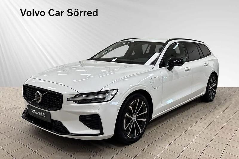 Vit Begagnad 2025 Volvo V60 Plus Kombi | 464 900 kr - Bild 1/2
