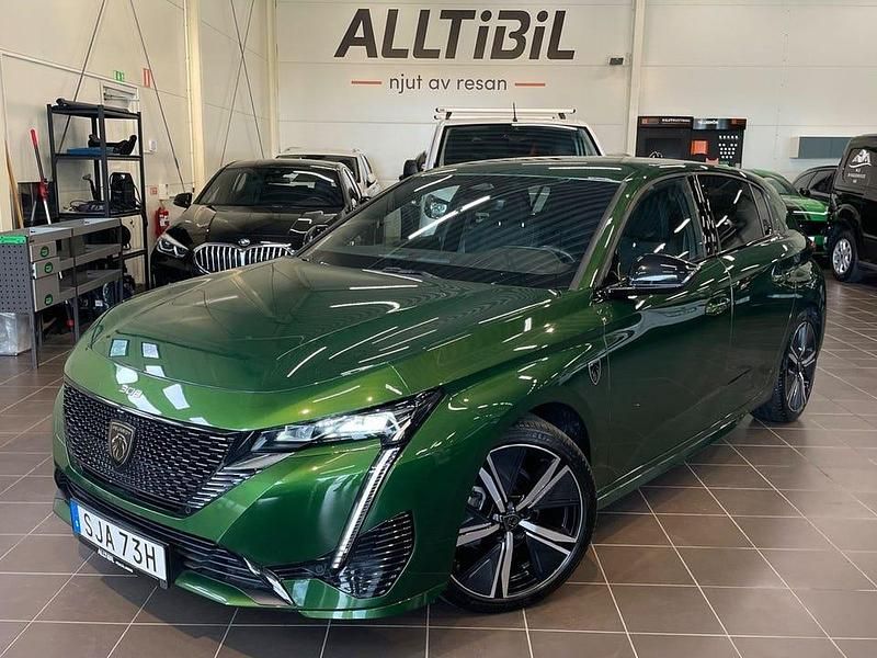 Grön Begagnad 2024 Peugeot 308 GTi Halvkombi | 228 800 kr (Marknadspris) - Bild 1/3