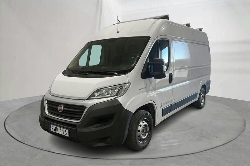 Vit Begagnad 2019 Fiat Ducato Van | 120 000 kr - Bild 1/4